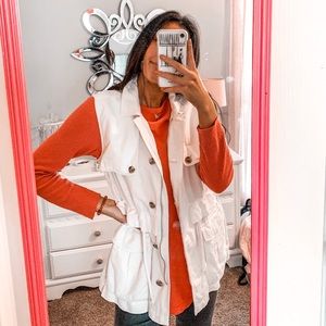 GAP White Utility Vest